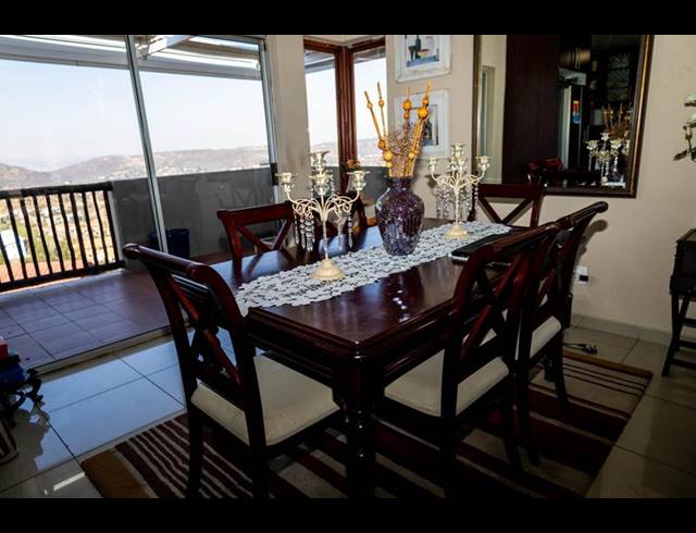 2 BEDROOM TOWNHOUSE FOR SALE IN WINCHESTER HILLS